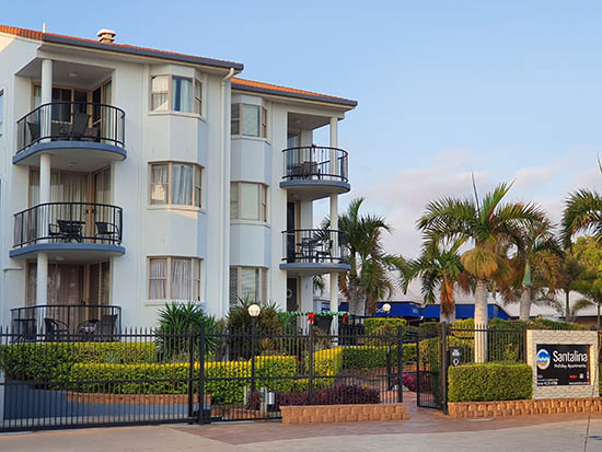 Santalina Holiday Apartments with bay sea views and access to Urangan Beach and Pier